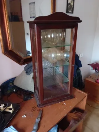 Mobiletto vetrina in legno e vetro