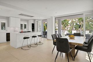 Chalet en alquiler en Nueva Andalucía centro en Marbella