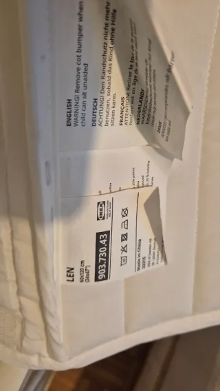 Pack protector de cuna + de colchon + 2 sabanas