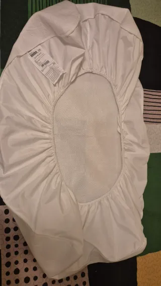 Pack protector de cuna + de colchon + 2 sabanas