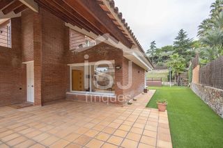 Chalet en alquiler en Sant Just Desvern