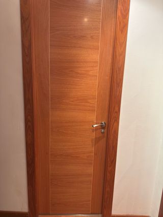 5 Puertas demadera maciza más marcos