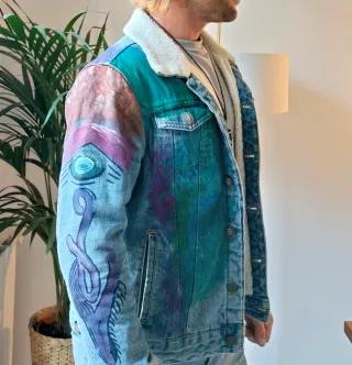 Chaqueta vaquera pintada a mano
