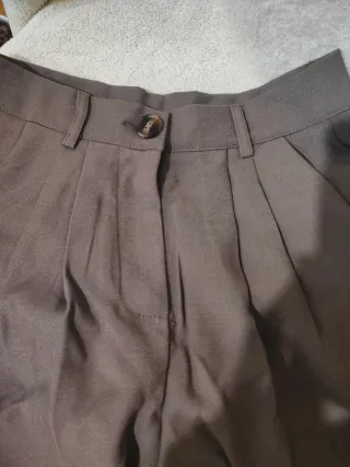 SHEIN - Pantalones pinzas marrones