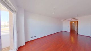 Piso en venta en Teatinos en Málaga