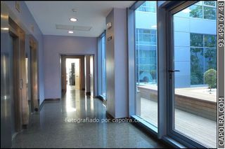 Oficina en alquiler en Sant Just Desvern