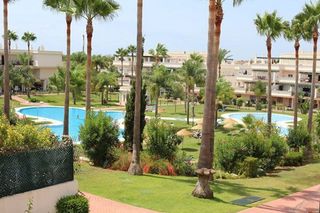 Piso en alquiler en Nueva Andalucía centro en Marbella