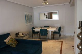 Piso en alquiler en Nueva Andalucía centro en Marbella