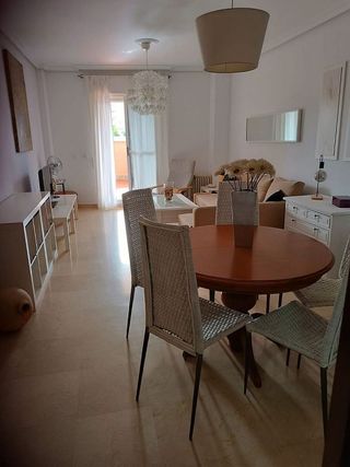 Piso en alquiler en La Calzada en Sevilla