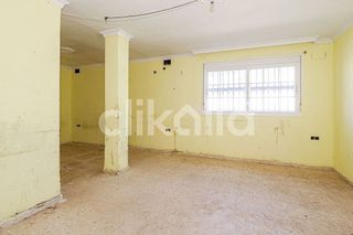 Chalet en venta en Umbrete