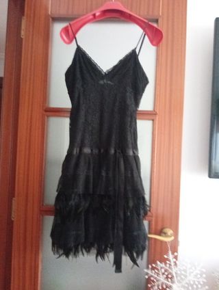Vestido Mango Negro Tul y Encaje