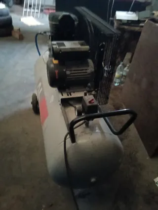 Compresor AL 30/200RII 3HP 200L 10bar