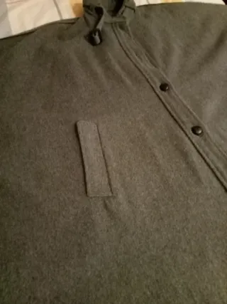 Capa vintage gris y vestido