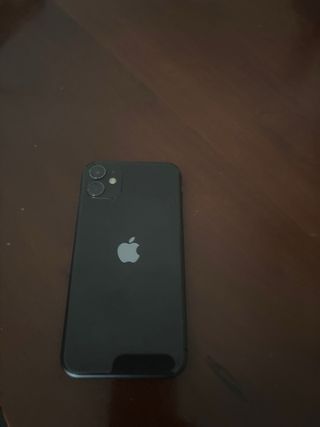 iPhone 11 64GB. salud de la bateria 81%