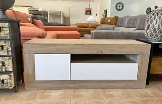Mueble TV madera y blanco
