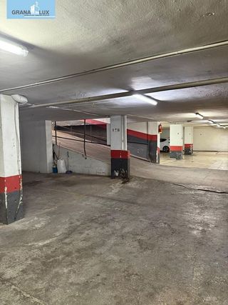 Garaje en alquiler en Camino de Ronda - Rosaleda en Granada