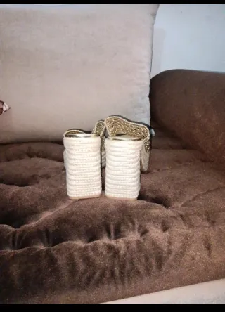 Sandalias Bershka Beige y Dorado