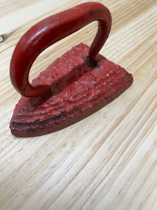 Sujetalibros plancha antigua roja