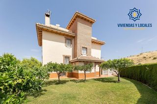 Chalet en venta en Huétor Vega