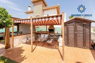 Chalet en venta en Huétor Vega