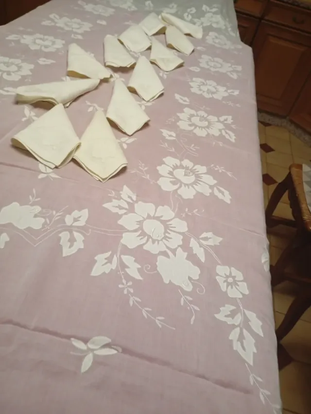 Mantelería Organza Bordada a Mano isla madeira