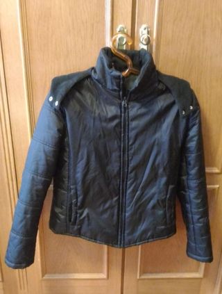 Lote 3 chaquetas: 1 de nieve, 2 anorak T. 42 - 44.