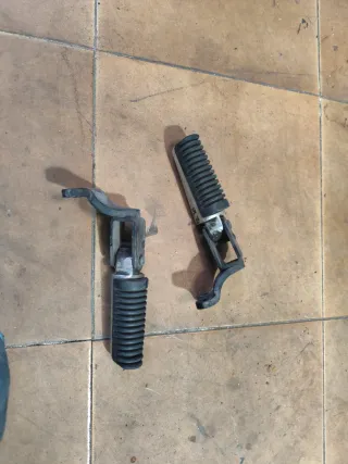 Posapiés Trasero Yamaha Xmax 125