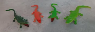 Lote de 4 Cocodrilos de Juguete.