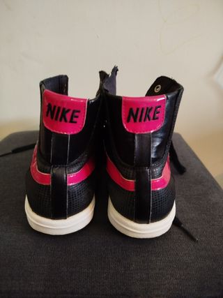 Zapatillas Nike altas negras y rosas T38
