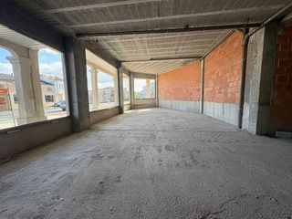 Local comercial en alquiler en Brión