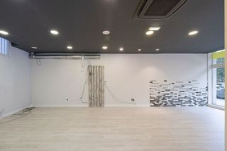 Local comercial en alquiler en Centro - Mendibil - Santiago en Irun