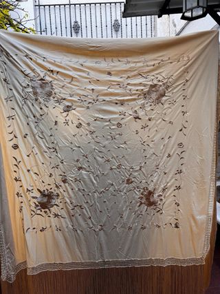 Manton de Manila Beige