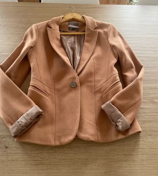 Americana beige mujer