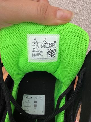 Jordan Zapatillas Negras y Verdes