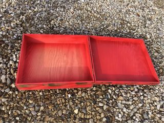 Scatola in legno decorata rossa e oro