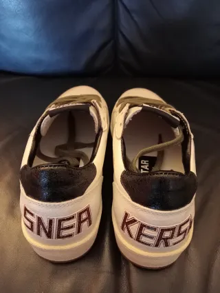 Zapatillas inspiradas en el icónico diseño Golden