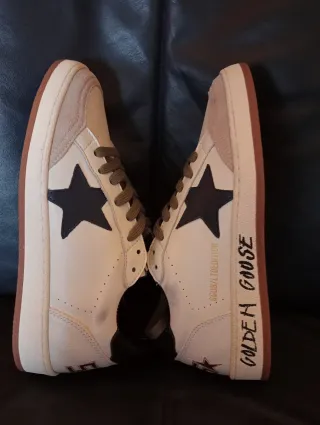 Zapatillas inspiradas en el icónico diseño Golden