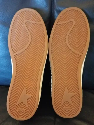 Zapatillas inspiradas en el icónico diseño Golden