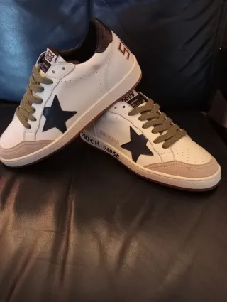 Zapatillas inspiradas en el icónico diseño Golden