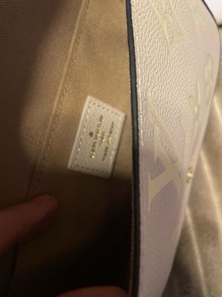 Bolso Louis Vuitton Beige y Dorado