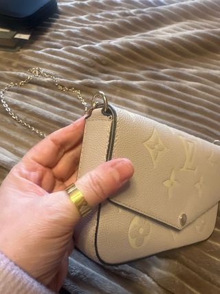 Bolso Louis Vuitton Beige y Dorado