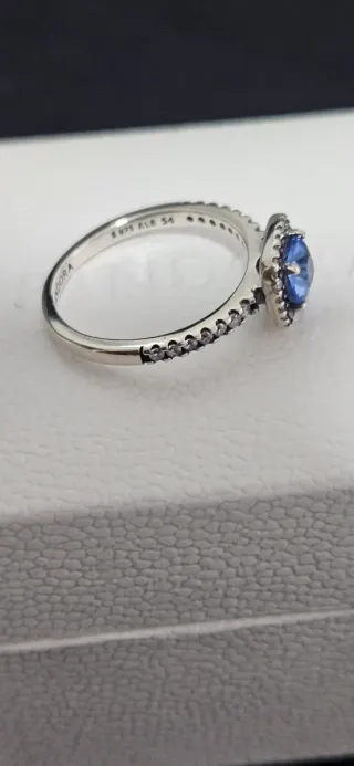 Anillo Pandora Plata con Circonitas y cristal T54