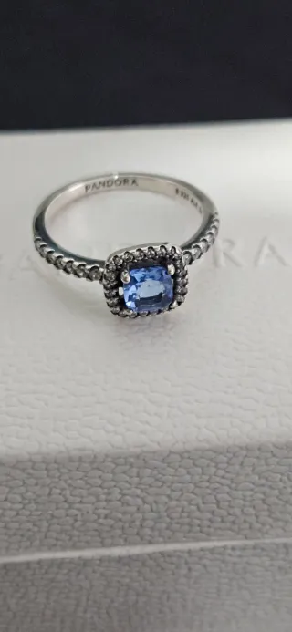 Anillo Pandora Plata con Circonitas y cristal T54