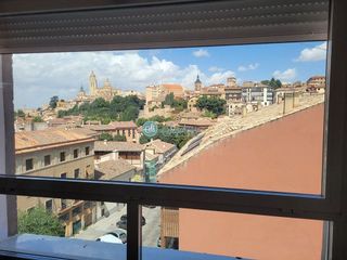 Piso en alquiler en Centro en Segovia