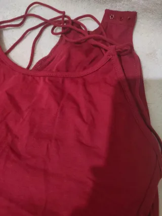 SHEIN - Body Rojo Cruzado