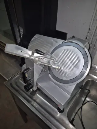 Cortadora de fiambres profesional