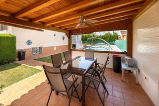 Chalet en venta en Huétor Vega