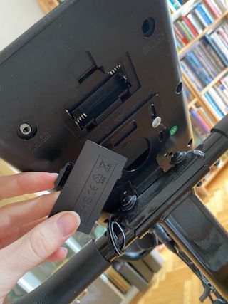 Bicicleta estática con respaldo