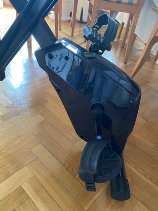 Bicicleta estática con respaldo