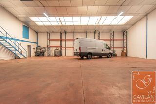 Nave industrial en venta en Daganzo de Arriba